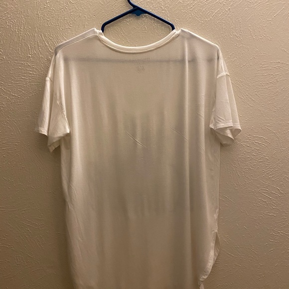 American Eagle t-shirt.🌼 - Picture 4 of 4